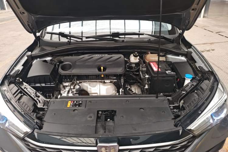 Used Roewe i5 2021 Revised Version 1.5L CVT Diamond Edition Engine Bay