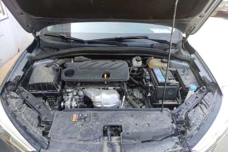 Used Roewe i5 2021 1.5L CVT Diamond Edition Engine Bay
