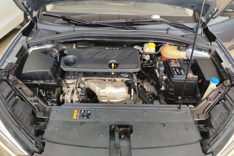 Used Roewe i5 2021 1.5L CVT Diamond Edition Engine Bay