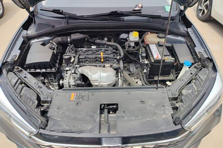 Used Roewe i5 2021 1.5L CVT Platinum Edition Engine Bay