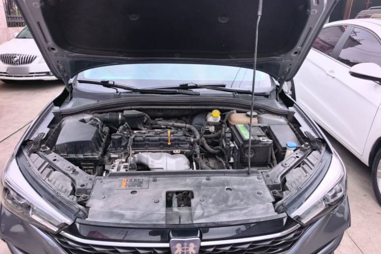 Used Roewe i5 2021 1.5L CVT Platinum Edition Engine Bay
