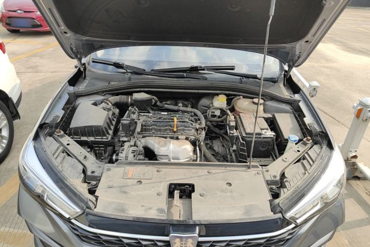Used Roewe i5 2021 1.5L CVT Platinum Edition Engine Bay