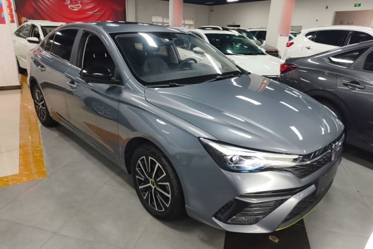 Used Roewe i5 2021 Revised Version 1.5L CVT Diamond Edition Exterior 1