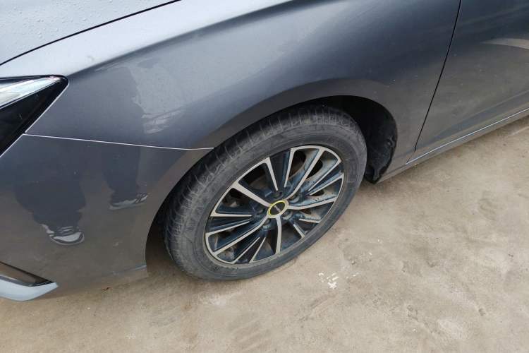 Used Roewe i5 2021 1.5L Manual Platinum Edition Exterior 1