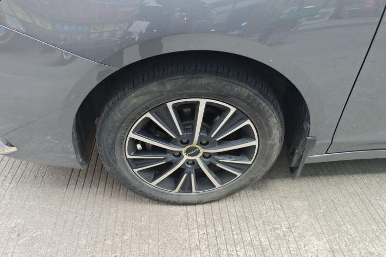 Used Roewe i5 2021 1.5L CVT Platinum Edition Exterior 1