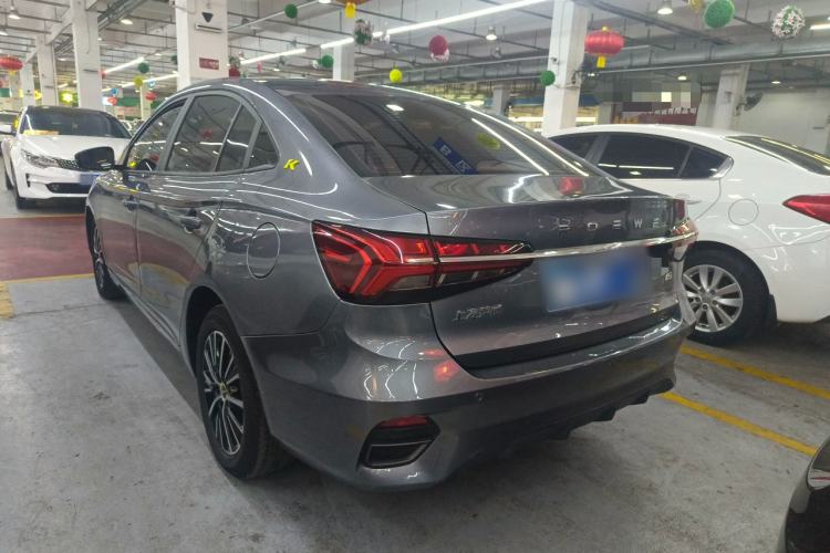 Used Roewe i5 2021 1.5L Manual Platinum Edition Exterior 2