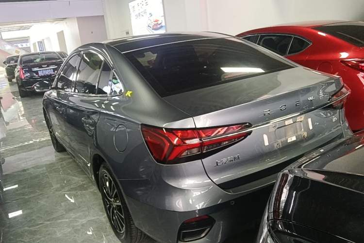 Used Roewe i5 2021 1.5L CVT Platinum Edition Exterior 2