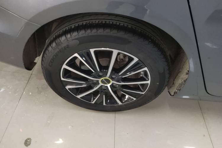 Used Roewe i5 2021 1.5L CVT Starry Edition Exterior 2