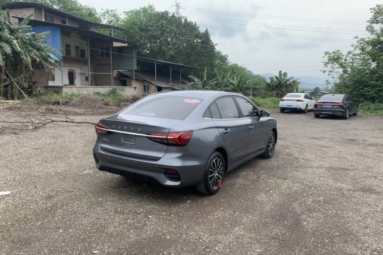 Used Roewe i5 2021 1.5L Manual Diamond Edition Exterior 3