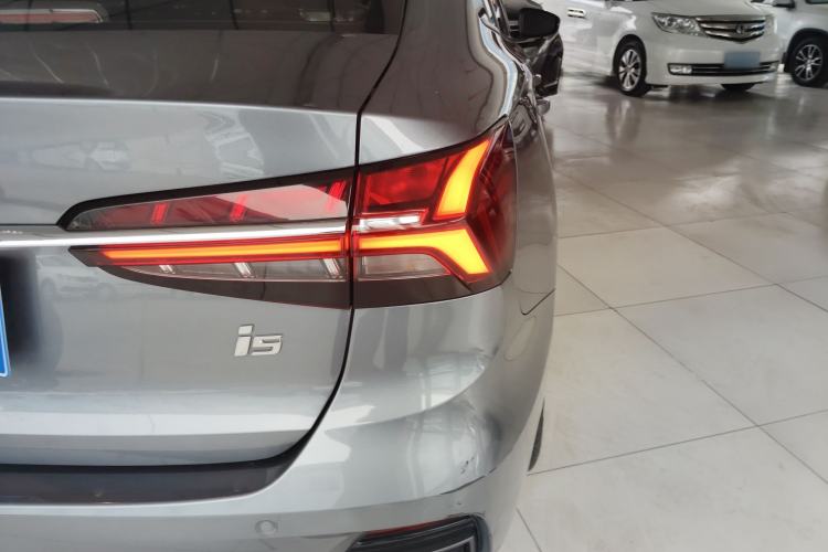 Used Roewe i5 2021 1.5L CVT Platinum Edition Exterior 3