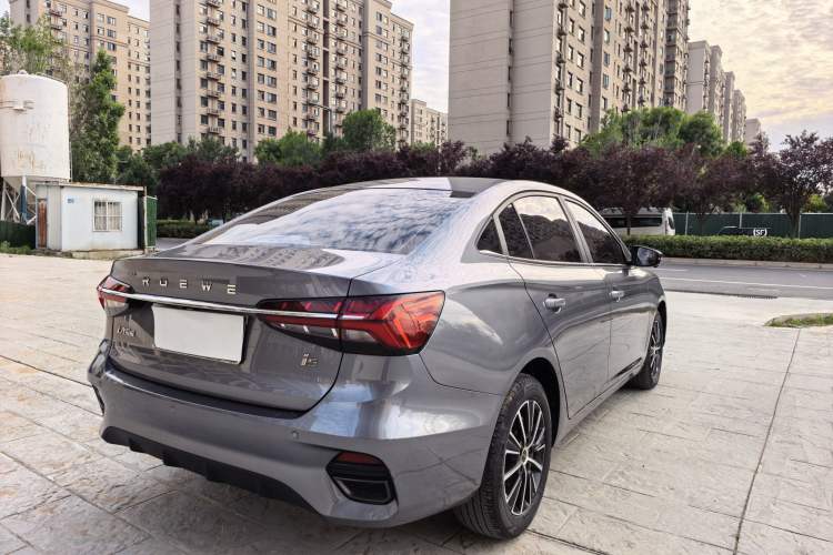 Used Roewe i5 2021 Revised Version 1.5L CVT Diamond Edition Exterior 3
