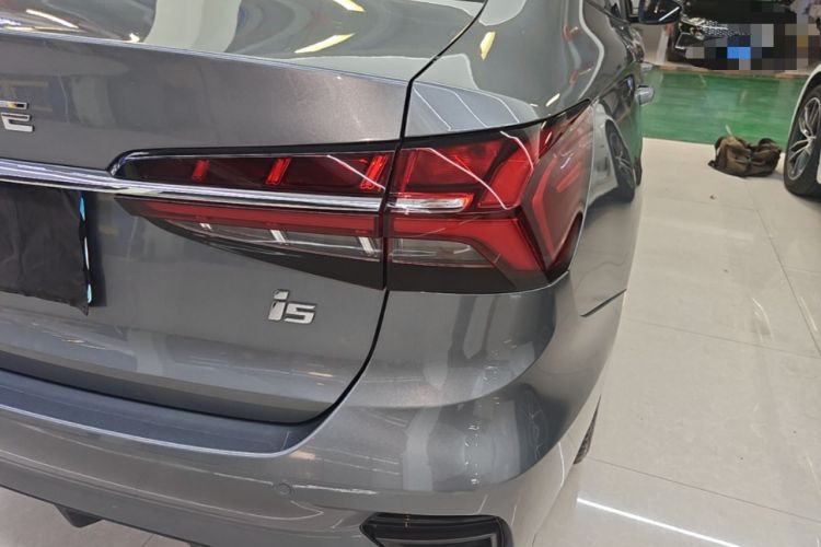 Used Roewe i5 2021 1.5L CVT Platinum Edition Exterior 3
