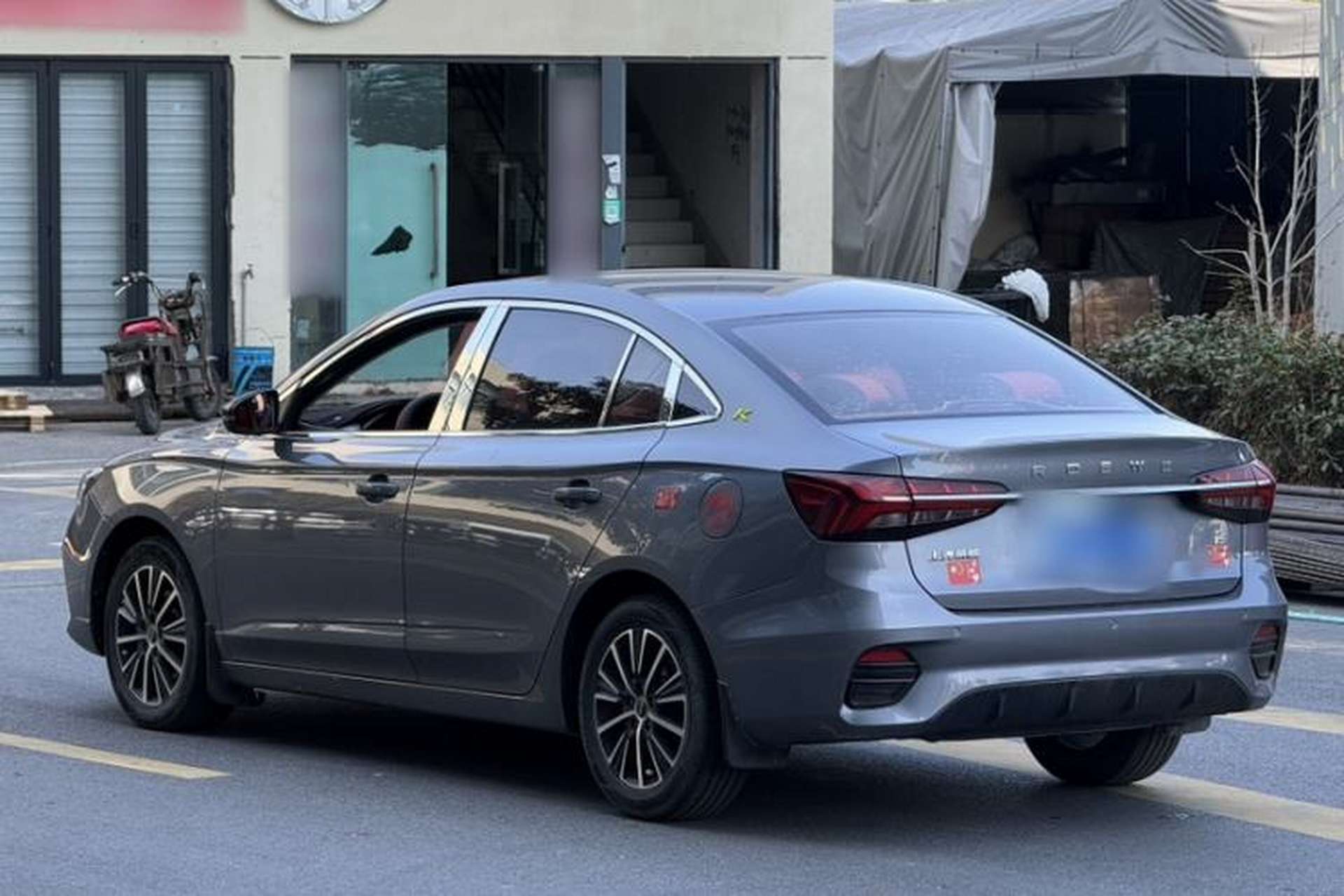 Used Roewe i5 2021 1.5L CVT Platinum Edition Exterior 3