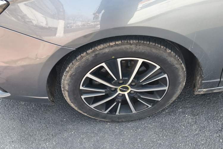 Used Roewe i5 2021 1.5L CVT Diamond Edition Exterior 4