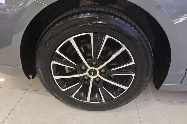 Used Roewe i5 2021 1.5L CVT Platinum Edition Exterior 4