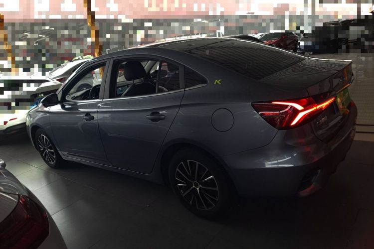 Used Roewe i5 2021 1.5L CVT Diamond Edition Exterior 5