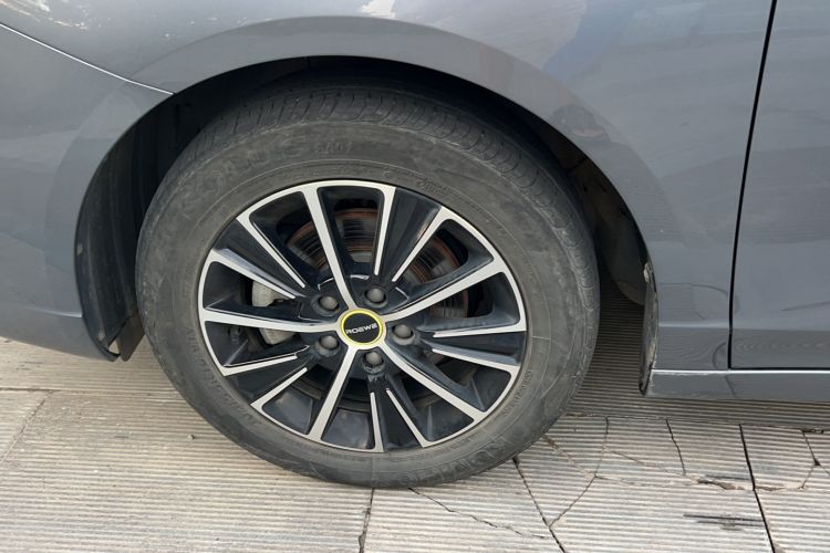 Used Roewe i5 2021 Revised Version 1.5L CVT Diamond Edition Exterior 5