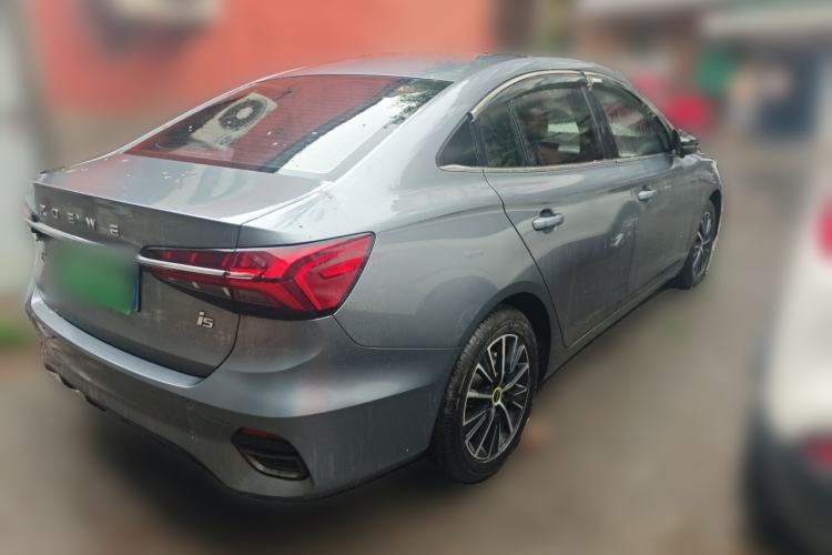 Used Roewe i5 2021 1.5L Manual Diamond Edition Exterior 5