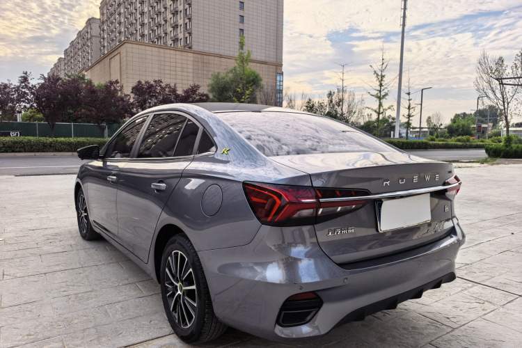 Used Roewe i5 2021 Revised Version 1.5L CVT Diamond Edition Exterior 5