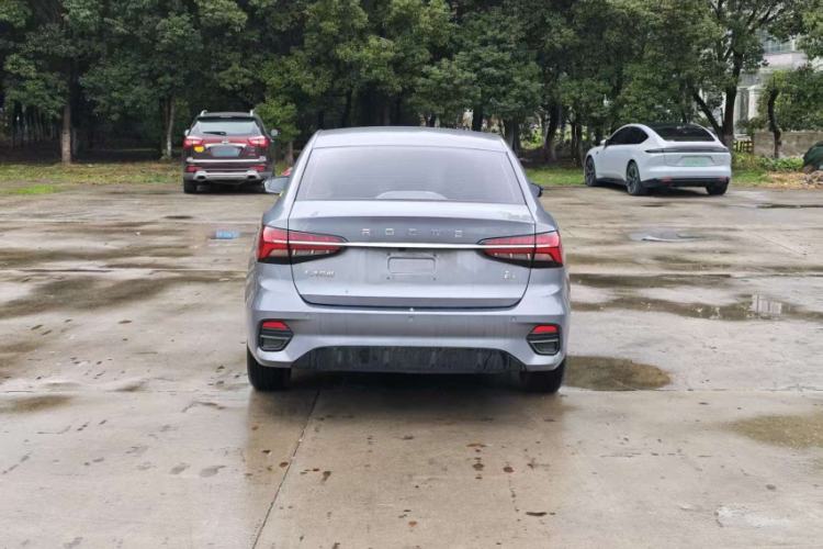 Used Roewe i5 2021 1.5L Manual Platinum Edition Exterior 5