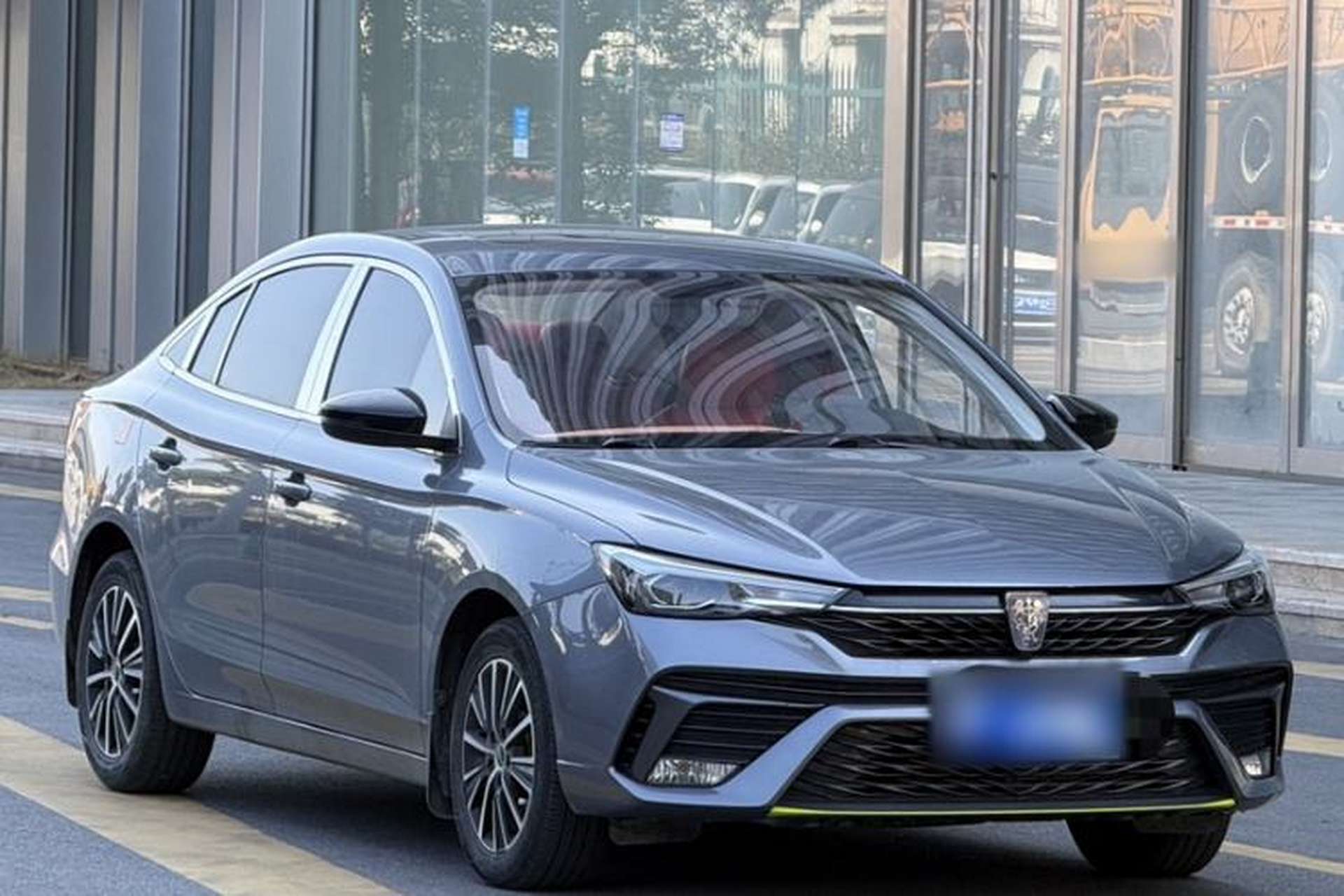 Used Roewe i5 2021 1.5L CVT Platinum Edition Exterior 5