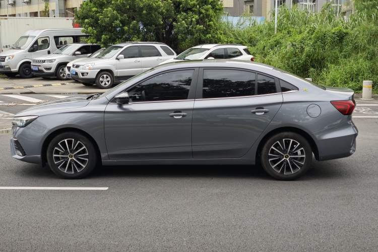 Used Roewe i5 2021 1.5L CVT Diamond Edition Exterior 6