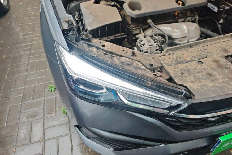 Used Roewe i5 2021 1.5L Manual Diamond Edition Exterior 6