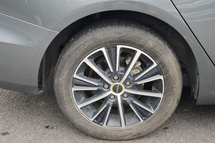 Used Roewe i5 2021 1.5L CVT Diamond Edition Exterior 7