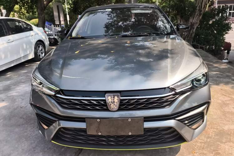 Used Roewe i5 2021 1.5L CVT Diamond Edition Front