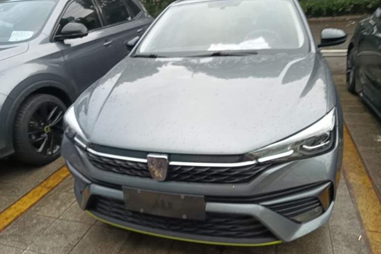 Used Roewe i5 2021 1.5L CVT Platinum Edition Front