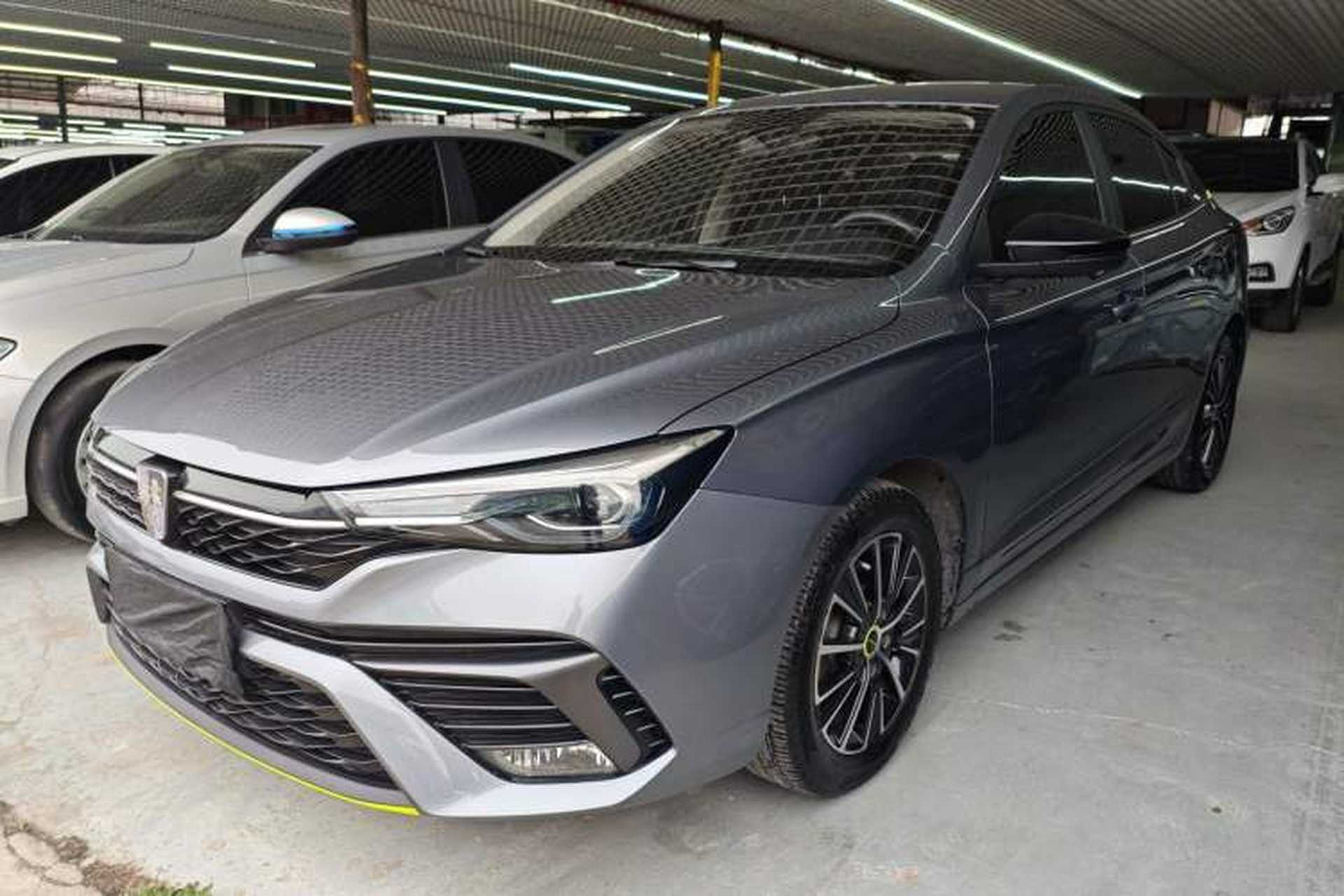 Used Roewe i5 2021 1.5L CVT Diamond Edition Front Left 45 Deg