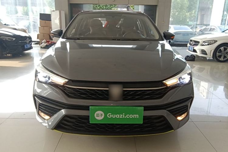 Used Roewe i5 2021 Revised Version 1.5L CVT Diamond Edition Front