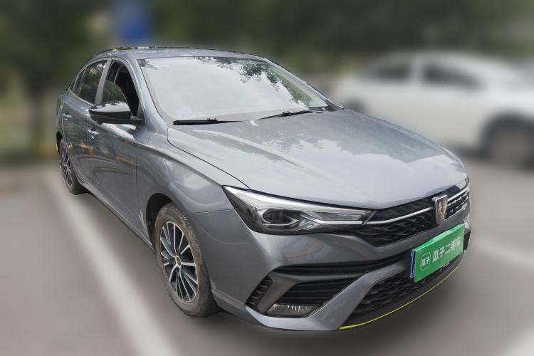 Used Roewe i5 2021 1.5L CVT Diamond Edition Front Right 45 Deg