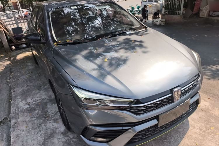 Used Roewe i5 2021 1.5L CVT Diamond Edition Front Right 45 Deg
