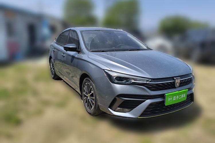 Used Roewe i5 2021 1.5L CVT Diamond Edition Front Right 45 Deg