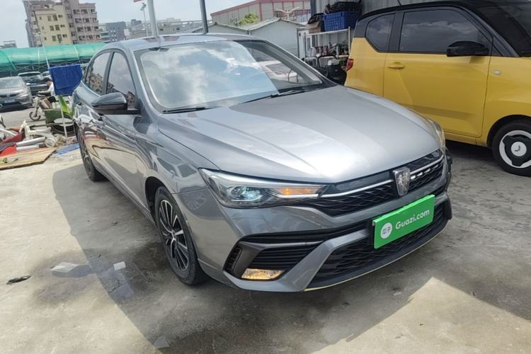 Used Roewe i5 2021 1.5L CVT Diamond Edition Front Right 45 Deg