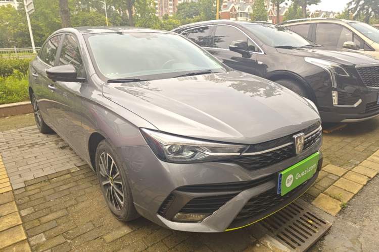 Used Roewe i5 2021 Revised Version 1.5L CVT Diamond Edition Front Right 45 Deg