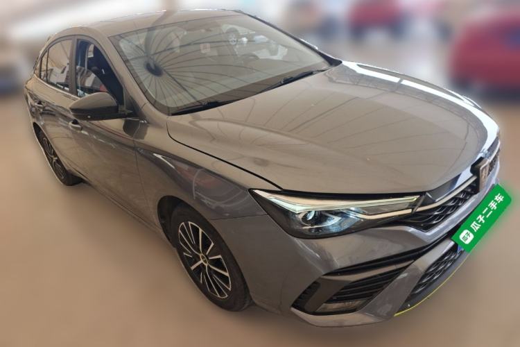 Used Roewe i5 2021 1.5L Manual Diamond Edition Front Right 45 Deg