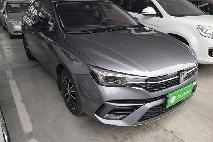 Used Roewe i5 2021 1.5L Manual Platinum Edition Front Right 45 Deg