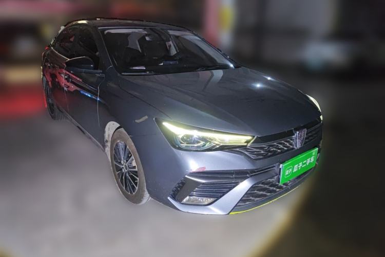 Used Roewe i5 2021 Revised Version 1.5L CVT Diamond Edition Front Right 45 Deg