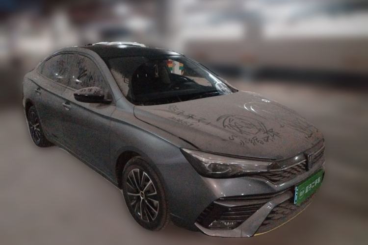 Used Roewe i5 2021 1.5L Manual Platinum Edition Front Right 45 Deg