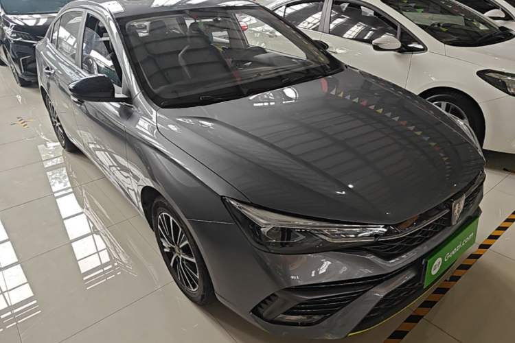 Used Roewe i5 2021 Revised Version 1.5L CVT Diamond Edition Front Right 45 Deg