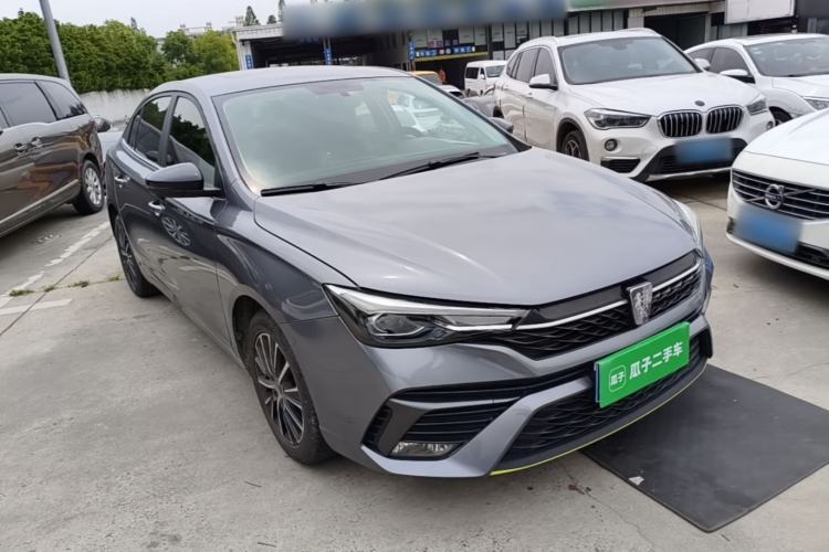 Used Roewe i5 2021 1.5L CVT Diamond Edition Front Right 45 Deg