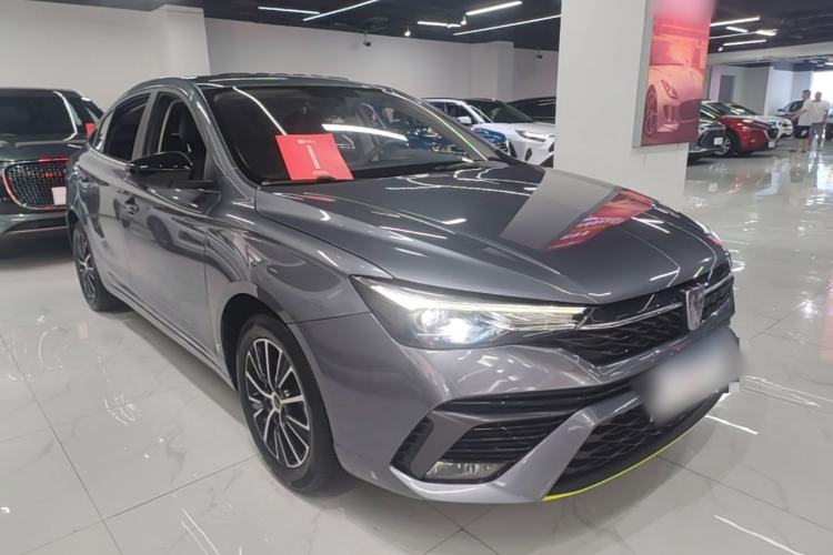 Used Roewe i5 2021 1.5L CVT Diamond Edition Front Right 45 Deg