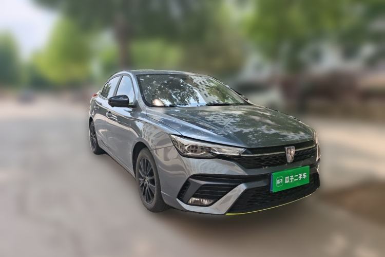 Used Roewe i5 2021 1.5L CVT Diamond Edition Front Right 45 Deg
