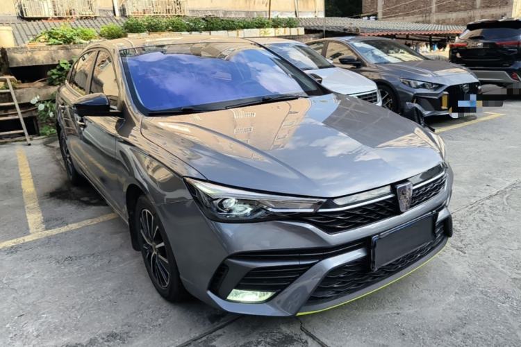 Used Roewe i5 2021 1.5L CVT Starry Edition Front Right 45 Deg