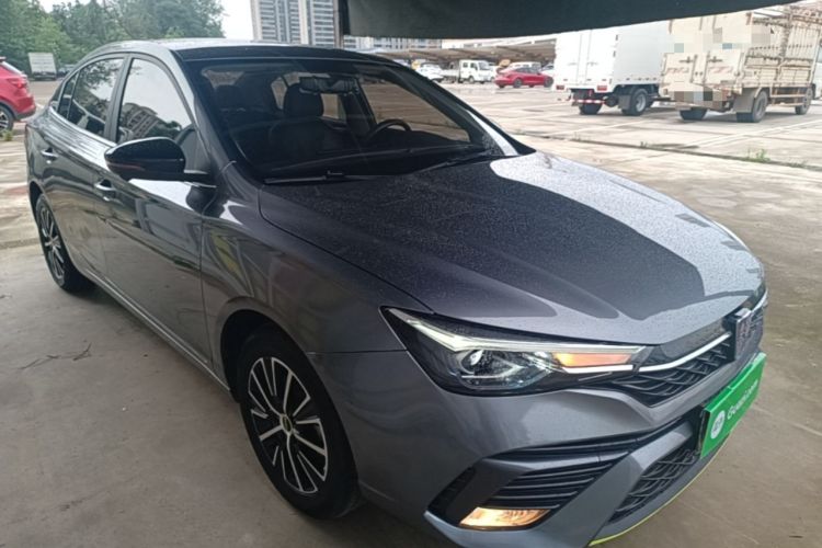Used Roewe i5 2021 Revised Version 1.5L CVT Diamond Edition Front Right 45 Deg