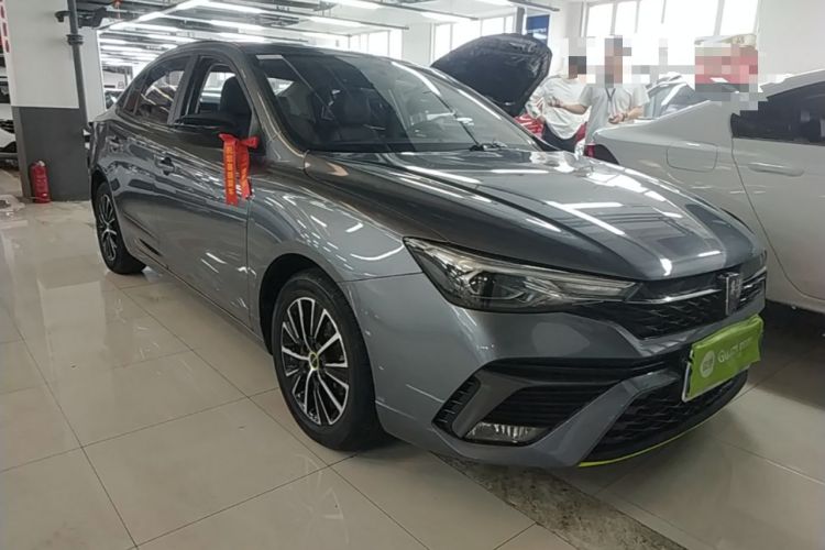 Used Roewe i5 2021 1.5L CVT Platinum Edition Front Right 45 Deg