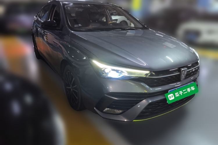 Used Roewe i5 2021 1.5L CVT Diamond Edition Front Right 45 Deg