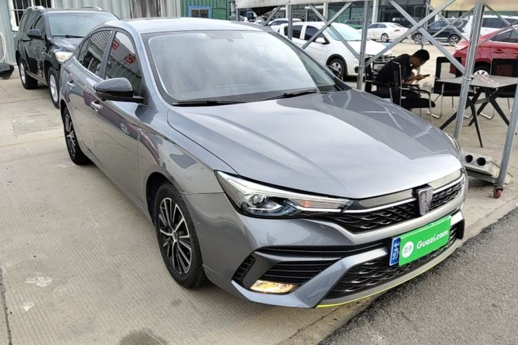 Used Roewe i5 2021 1.5L CVT Diamond Edition Front Right 45 Deg